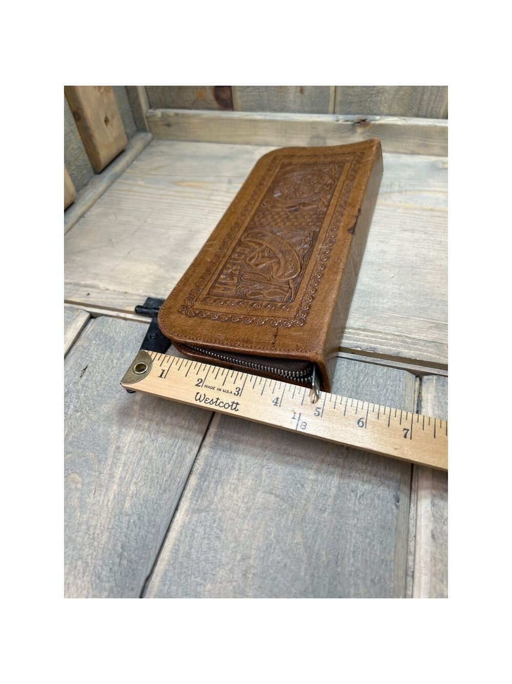 Unusual Vintage Mexico 'Tooled Leather' look embossed long clutch purse - Picture 7 of 8